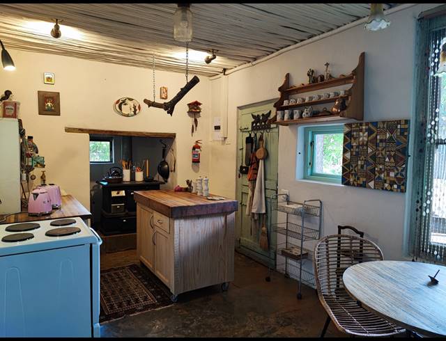 2 BEDROOM FREESTANDING FOR SALE IN NIEU BETHESDA
